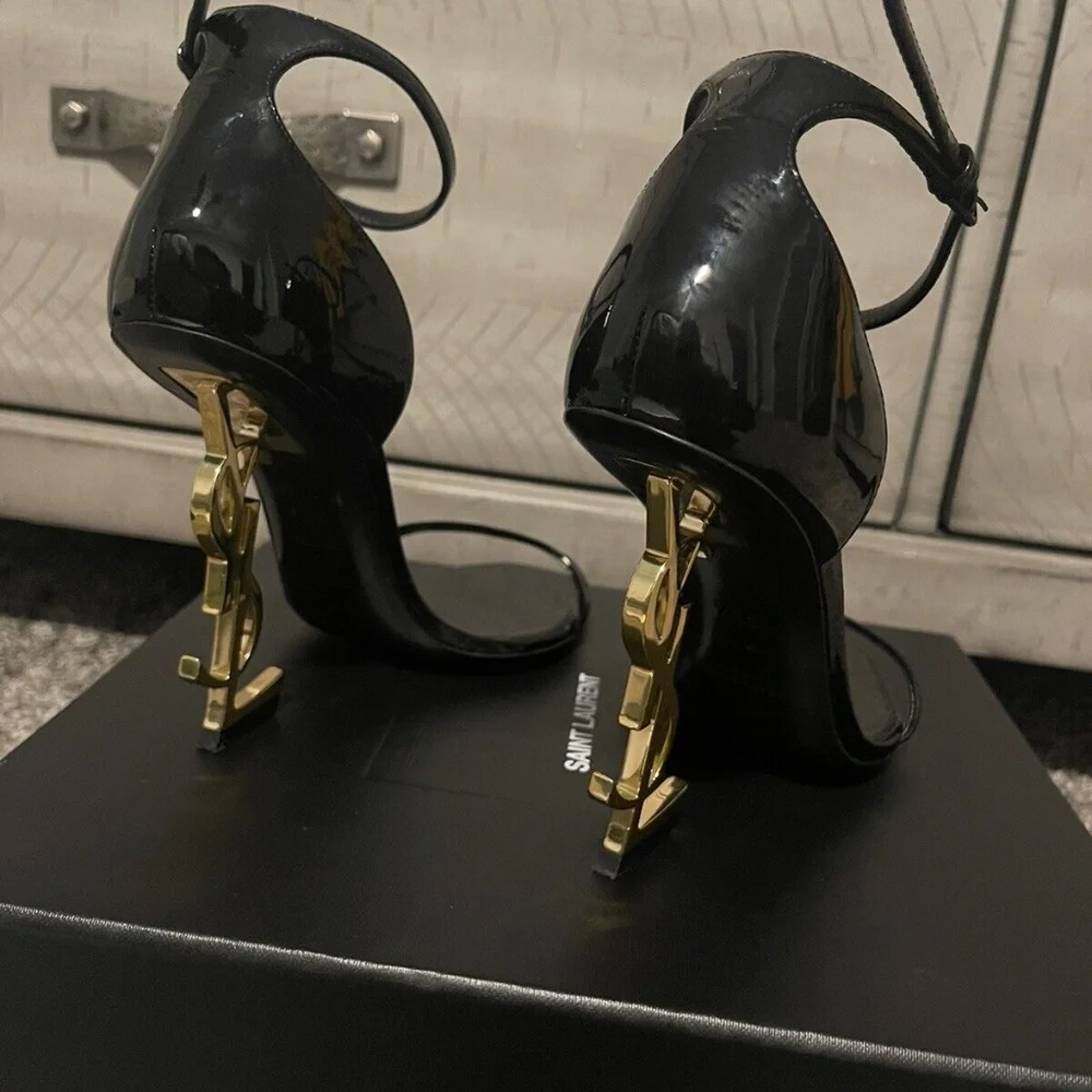 YVES SAINT LAURENT BLACK OPYUM 110 HEEL ANKLE STRAP IN PATENT LEATHER - Picture 13 of 16